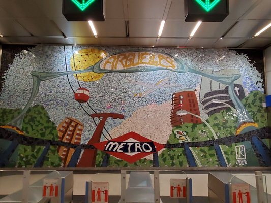Madrid Cableway • Rosales Station by null