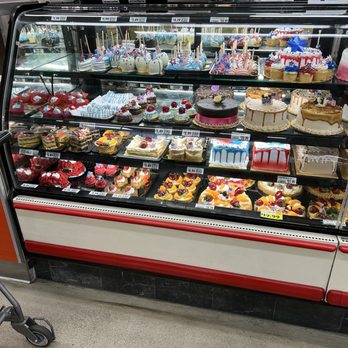 Vallarta Supermarkets - Cakes and desserts - Grocery Near Me - Porterville, California