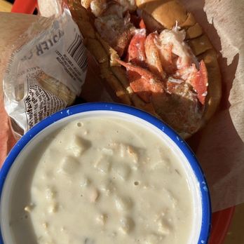 Luke's Lobster  - Seafood Near Me - Seattle, Washington