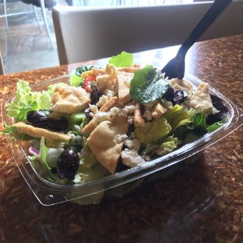 Croutons Restaurant - Mediterranean salad - Sandwiches Near Me - San Diego, California Croutons Restaurant - Mediterranean salad - Sandwiches Near Me - San Diego, California
