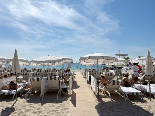 Riviera Restaurant by null