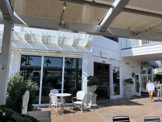 ENO Market & Pizzeria by null