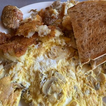 Neptune Diner - Mushroom and American cheese omelet with potatoes and sour dough toast tasted - Diners Near Me - Lancaster, Pennsylvania Neptune Diner - Mushroom and American cheese omelet with potatoes and sour dough toast tasted - Diners Near Me - Lancaster, Pennsylvania