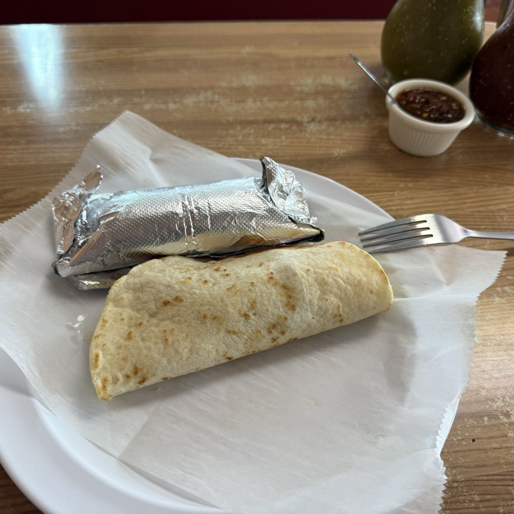 Mony's Cafe - Bacon and egg taco with cheese on flour - Mexican Near Me - San Antonio, Texas