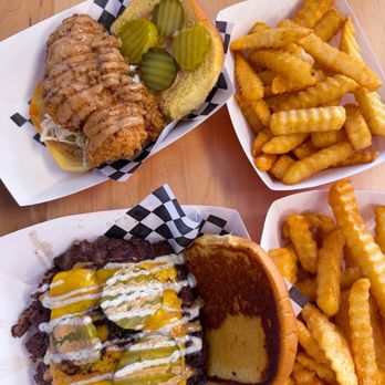 Rooster Roo Hot Chicken - Chicken sandwich (no spice) and smash burger with fries. - Chicken Shop Near Me - Rowlett, Texas Rooster Roo Hot Chicken - Chicken sandwich (no spice) and smash burger with fries. - Chicken Shop Near Me - Rowlett, Texas