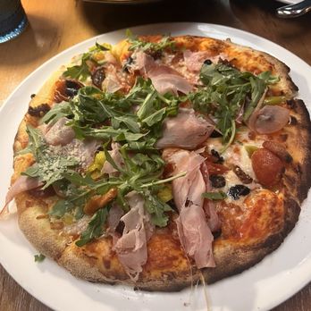 Fattoria E Mare - Meat Lover pizza.  Just ok... - Italian Near Me - Half Moon Bay, California