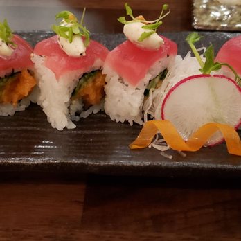 Ume Sushi - Weisman roll. Looks boring but 10/10! - Japanese Near Me - Houston, Texas Ume Sushi - Weisman roll. Looks boring but 10/10! - Japanese Near Me - Houston, Texas
