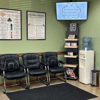 Clinton Chiropractic Clinic - We do our best to make our waiting area as comfortable as possible. - Sports Medicine Near Me - Clinton, Wisconsin