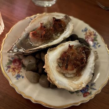 Lord's - Oysters kilpatrick - British Near Me - New York, New York