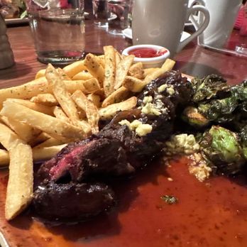 Richardson's Tavern - Steak - Pubs Near Me - Woodstock, Vermont