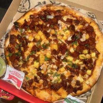 Pablito's Pizza - Al pastor pizza - Food Trucks Near Me - North Hollywood, California Pablito's Pizza - Al pastor pizza - Food Trucks Near Me - North Hollywood, California