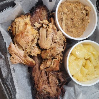 Southern Roots Smokehouse - Pulled chicken and brisket with rice mash (pass) and mac & cheese (smash) - Barbeque Near Me - Charleston, South Carolina