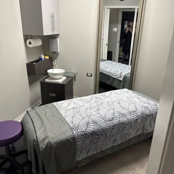 Platinum Spalon - Massage Therapy - Skin Care Near Me - Bloomingdale, Illinois Platinum Spalon - Massage Therapy - Skin Care Near Me - Bloomingdale, Illinois