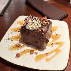 Victoria Gastro Pub - Chocolate Praline Cake