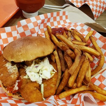 Food Fight BBQ - Toronto hot chicken sandwich amd fries. - Barbeque Near Me - Brampton, Ontario Food Fight BBQ - Toronto hot chicken sandwich amd fries. - Barbeque Near Me - Brampton, Ontario