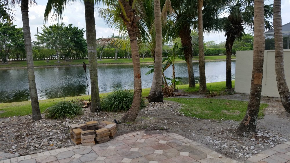 MCKENNA REALTY Updated September 2024 16 Photos 3601 Sebring Pkwy, Sebring, Florida Real