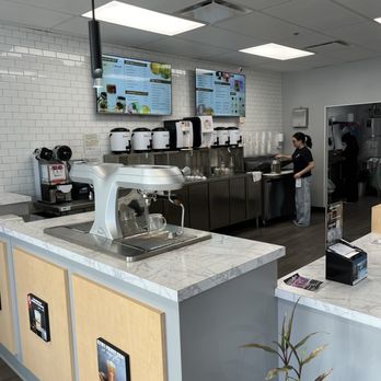 Raretea - Reno - Very clean counter! - Bubble Tea Near Me - Reno, Nevada