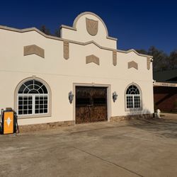Morais Vineyards & Winery - Garage