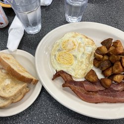 Village Inn Cafe - Two egg breakfast