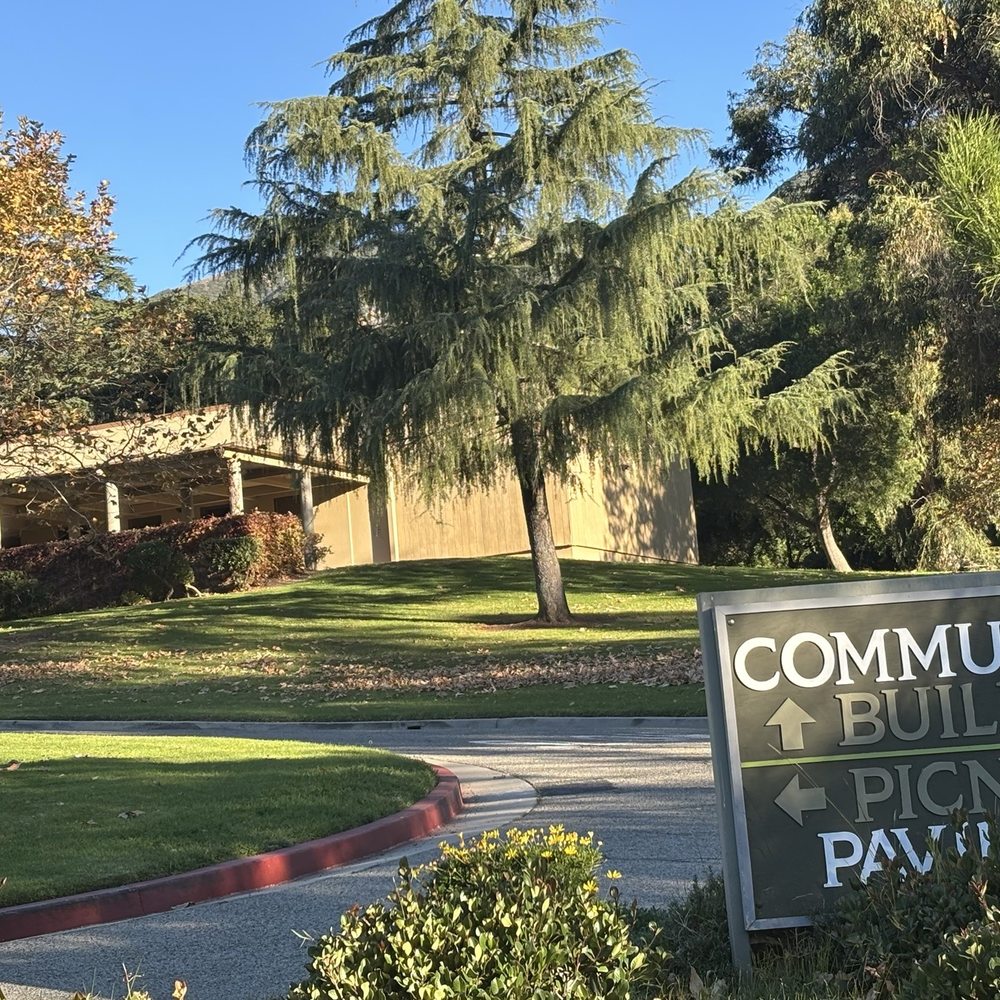 Veterans Memorial Park - Pavilion and Community Center - Parks Near Me - Sylmar, California Veterans Memorial Park - Pavilion and Community Center - Parks Near Me - Sylmar, California