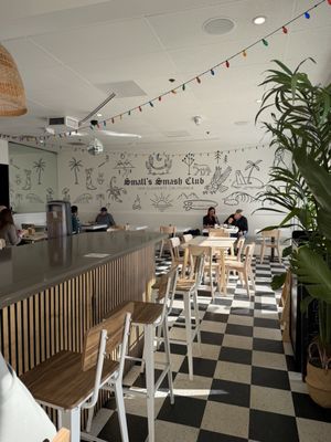 Small's Smash Club by null