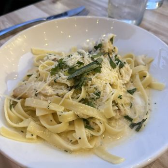 Elliott's Oyster House - Pasta - Seafood Near Me - Seattle, Washington Elliott's Oyster House - Pasta - Seafood Near Me - Seattle, Washington