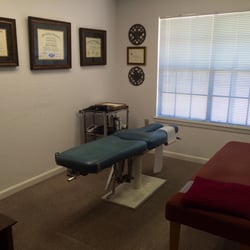 Complete Chiropractic Nutrition and Wellness Center - Our chiropractic treatment room