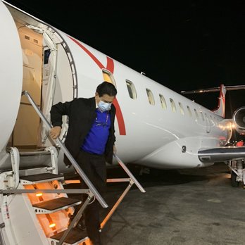 JSX - Easy hop off! - Airlines Near Me - Burbank, California