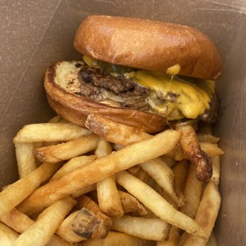 The Kroft - BBQ Wagyu Smash Burger - Poutineries Near Me - Long Beach, California The Kroft - BBQ Wagyu Smash Burger - Poutineries Near Me - Long Beach, California
