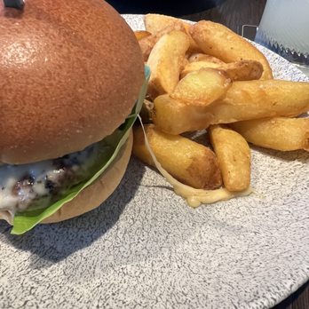 The Jigger Inn - Hamburger and Chips - Pubs Near Me - Fife, FIF The Jigger Inn - Hamburger and Chips - Pubs Near Me - Fife, FIF