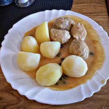 Glöck'l - Königsberger Klopse, soweit OK aber die Soße ist zu braun (10/2018) - Fast Food Near Me - Wolfsburg, NI
