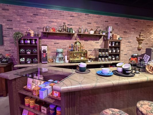 The FRIENDS™ Experience: The One in Vegas by null