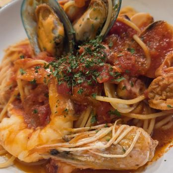 La Casa Mia - Seafood peacatore rosso - Italian Near Me - Milpitas, California