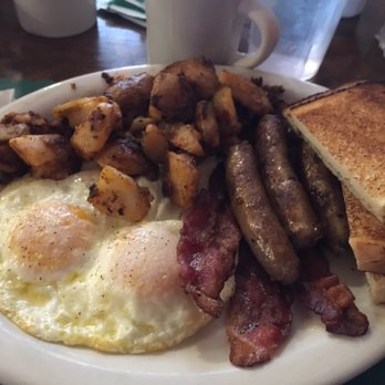 Back Country Cafe - American Near Me - Killington, Vermont