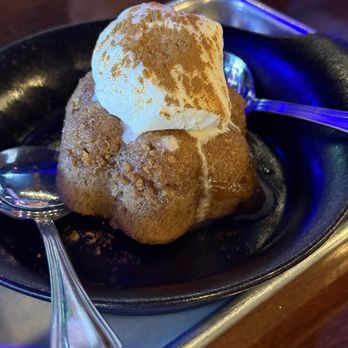 Pins & Pints - Churro cake w/ ice cream - Pubs Near Me - Knoxville, Tennessee Pins & Pints - Churro cake w/ ice cream - Pubs Near Me - Knoxville, Tennessee