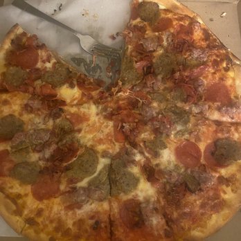 Artans Pizza - The Artan's Meat Lover Delight Pizza - Pizza Near Me - Shelton, Connecticut Artans Pizza - The Artan's Meat Lover Delight Pizza - Pizza Near Me - Shelton, Connecticut
