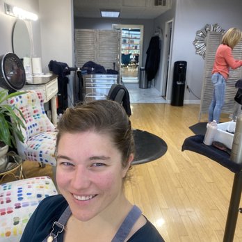 M’Lea’s Grove Park Salon - Lovely clean salon. - Hair Stylists Near Me - Memphis, Tennessee M’Lea’s Grove Park Salon - Lovely clean salon. - Hair Stylists Near Me - Memphis, Tennessee