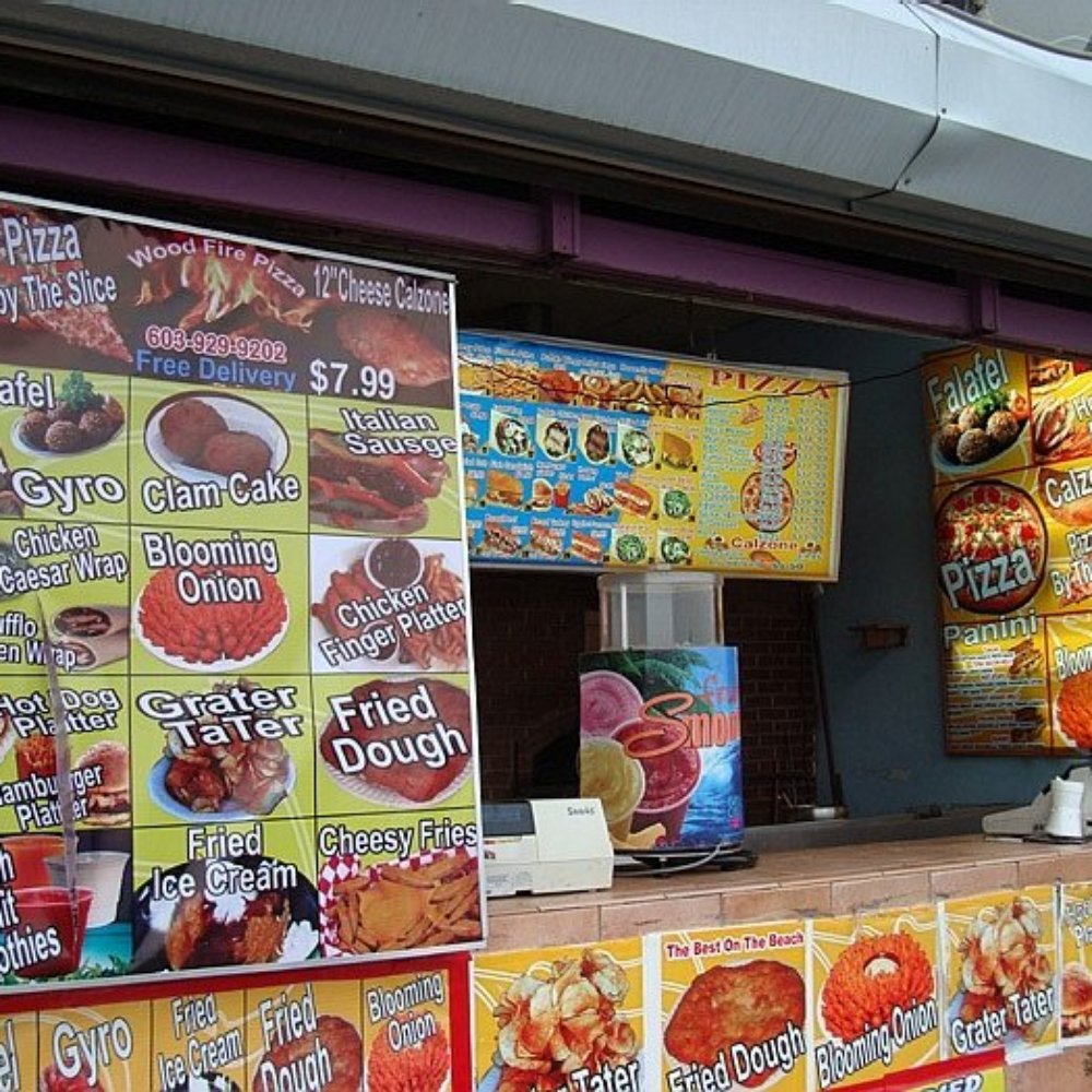La Spiaggia - a food stand with a variety of menus - Pizza Near Me - Hampton, New Hampshire La Spiaggia - a food stand with a variety of menus - Pizza Near Me - Hampton, New Hampshire