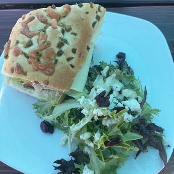 Süp - Turkey Pesto with small cranberry salad - Sandwiches Near Me - Reno, Nevada Süp - Turkey Pesto with small cranberry salad - Sandwiches Near Me - Reno, Nevada