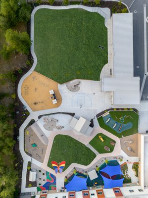 Neighborhood House by null