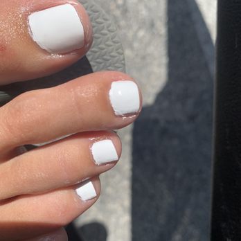 Anaïs Nails & Spa - Rough edges and streaking - Waxing Near Me - Aventura, Florida Anaïs Nails & Spa - Rough edges and streaking - Waxing Near Me - Aventura, Florida
