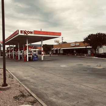 Exxon - What to look for on 281 - Gas Stations Near Me - MARBLE FALLS, Texas