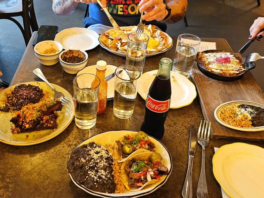 Johnny Sánchez by null