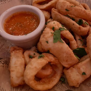 Lynora's Italian Kitchen - Calamari - Pizza Near Me - West Palm Beach, Florida