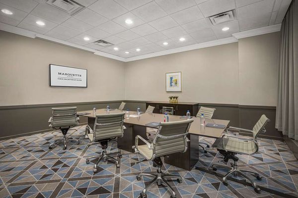 The Marquette Hotel, Curio Collection by Hilton by null