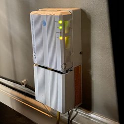 CleverGreen Technology - Is your AT&T fiber operating normally? The lights on this box will let you know.