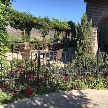 Robert Renzoni Vineyards - Wineries Near Me - Temecula, California