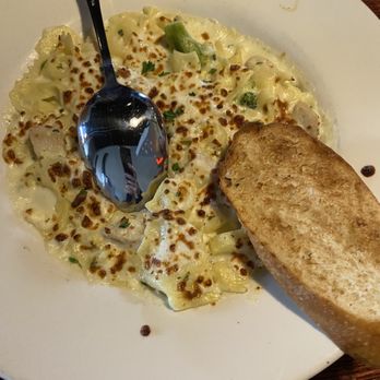 Joey's Pizzeria - Farfalle Chicken Con Broccoli - Italian Near Me - Oklahoma City, Oklahoma Joey's Pizzeria - Farfalle Chicken Con Broccoli - Italian Near Me - Oklahoma City, Oklahoma