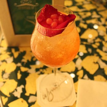 Overlook Lounge, Aperitifs & Spirits - La Reve, cheers! - Lounges Near Me - Las Vegas, Nevada