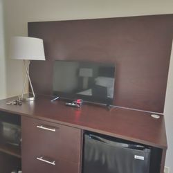 The TV is so small!!